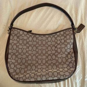 Coach Soft Tabby Hobo In Signature Jacquard